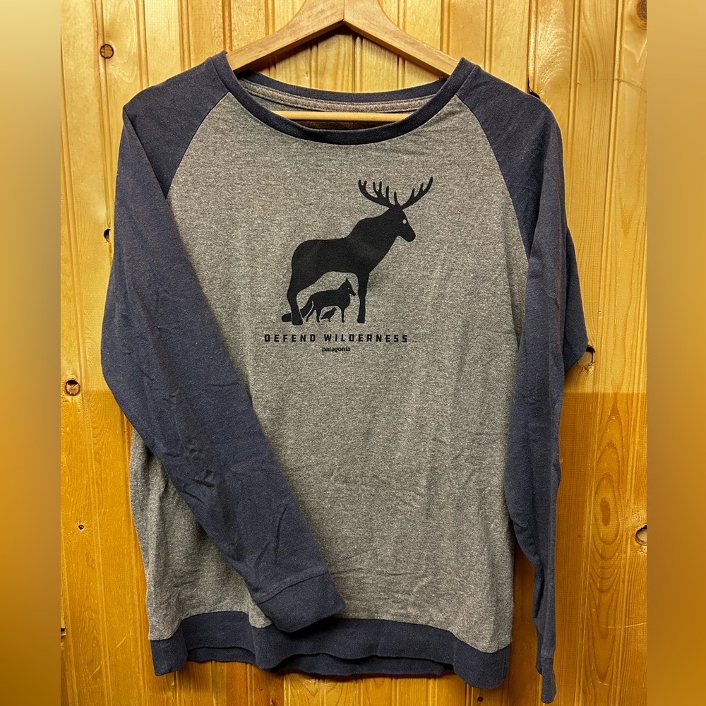 Women’s Patagonia lightweight organic cotton long sleeve
